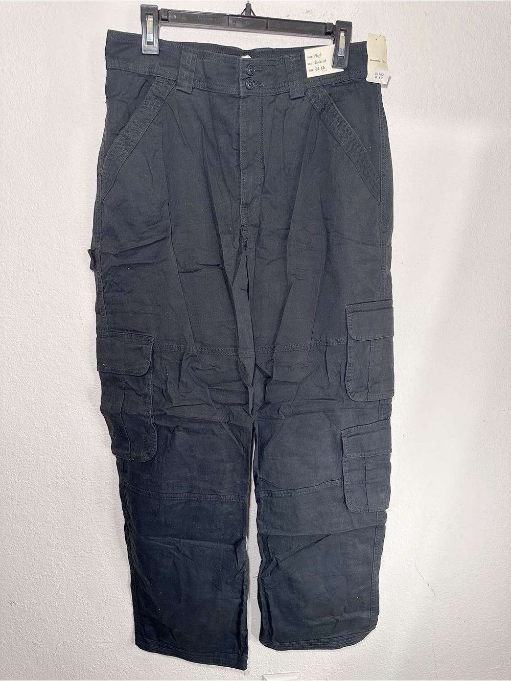 NWT Abercrombie & Fitch Black High Rise Relaxed Leg Pants Size 12 Long 31 Long